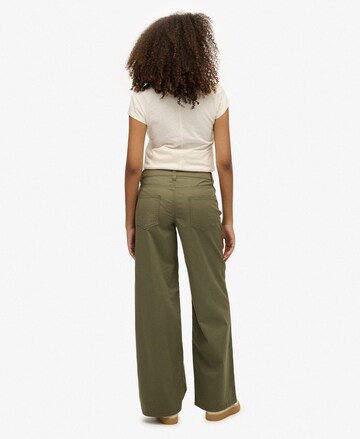 Baggy Pantalon Superdry en gris