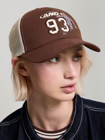 AND1 - Gorra 'And1 Player Handles Applique 6' en beige