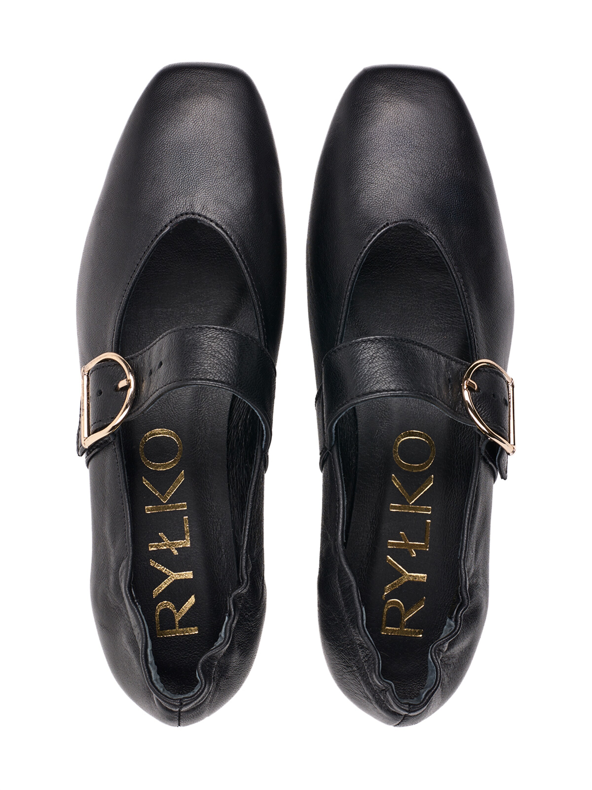 Balerini de la RYLKO pe negru