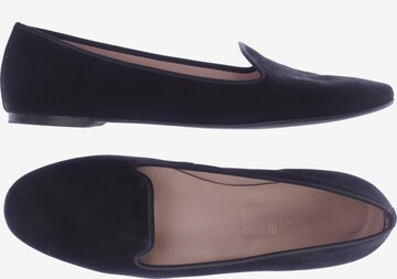 PRETTY BALLERINAS Flats & Loafers in 45 in Black: front