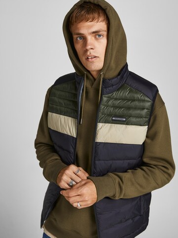 JACK & JONES Tréning póló - zöld