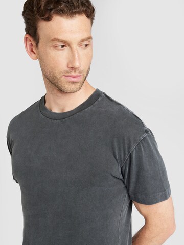 Abercrombie & Fitch Tričko – černá