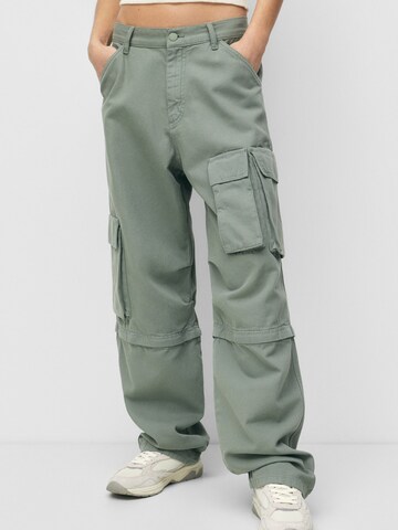 Largi Pantaloni cu buzunare de la Pull&Bear pe verde