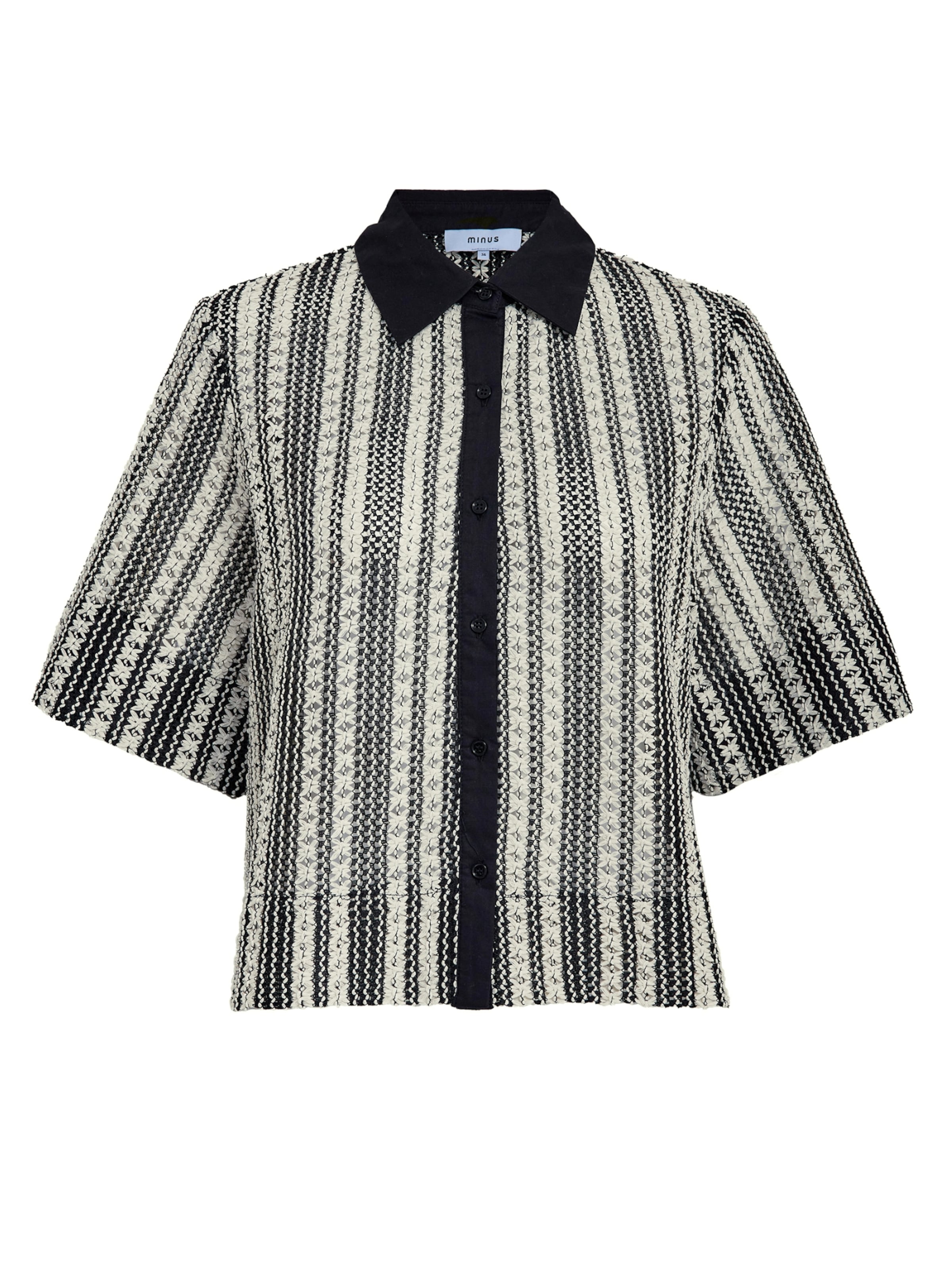 minus Pusero 'Nila' värissä musta: etupuoli