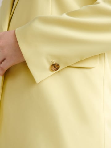 Guido Maria Kretschmer Women Μπλέιζερ 'Brittany' σε κίτρινο