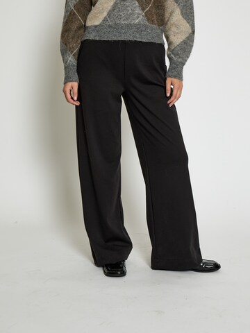 Loosefit Pantaloni 'Kendall' di Peppercorn in nero: frontale