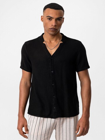 Antioch Regular fit Overhemd in Zwart: voorkant
