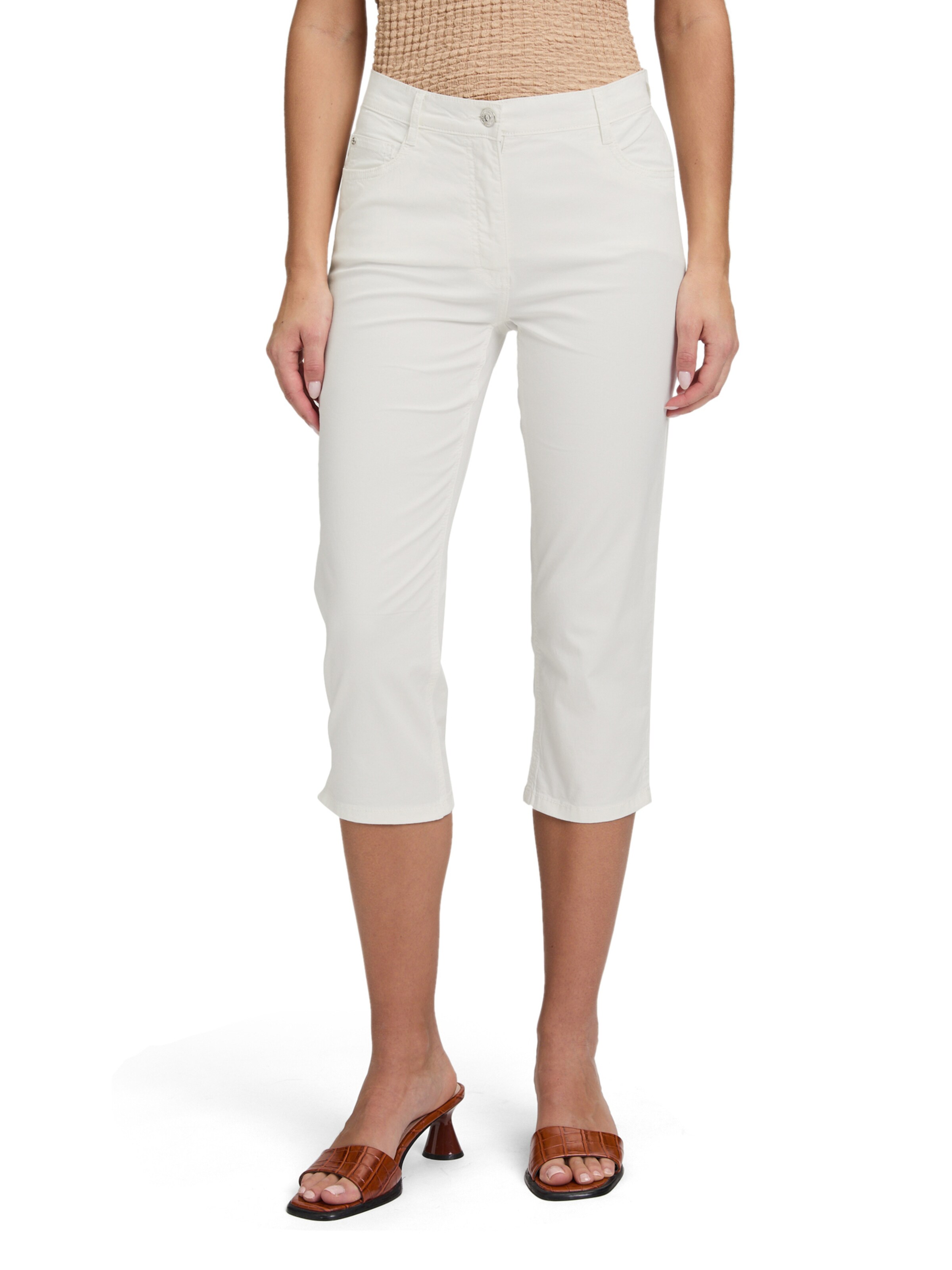 Coupe slim Jean Betty Barclay en blanc : devant