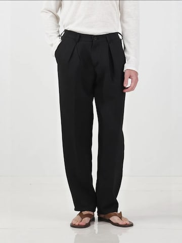 Giesto Regular Hose in Schwarz: Vorderseite