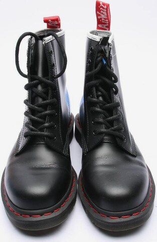 Dr. Martens Dress Boots in 39 in Black