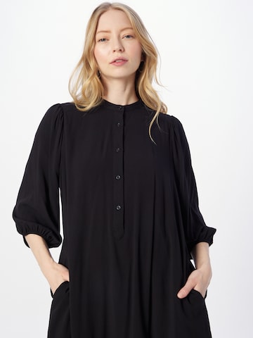 Soft Rebels Sukienka koszulowa 'Ellie' w kolorze czarny