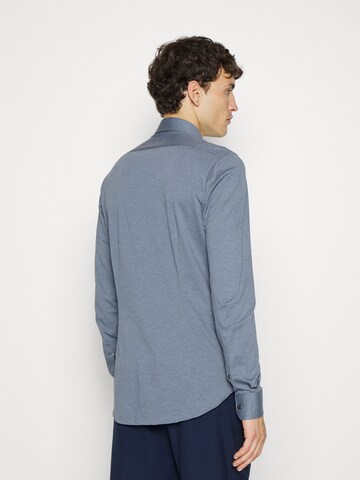Michael Kors Slim fit Srajca | modra barva: zadnja stran