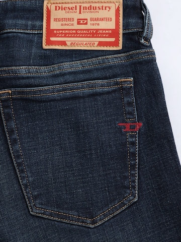 Skinny Jeans '1979 SLEENKER' di DIESEL in blu