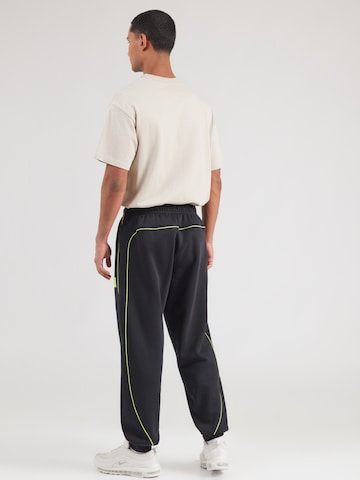 Nike Sportswear Štandardný strih Nohavice 'AIR' - Čierna