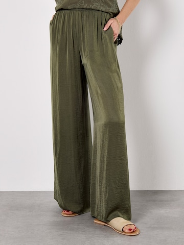 Wide Leg Pantalon Apricot en vert : devant