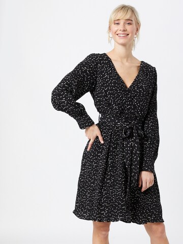 SISTERS POINT - Vestido camisero 'NEW GERDO' en negro: frente