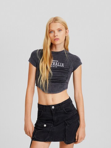 T-shirt Bershka en noir : devant