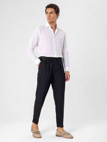 Effilé Pantalon Antioch en noir