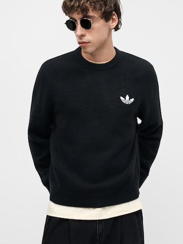 ADIDAS ORIGINALS - Jersey 'Trefoil Essentials' en negro