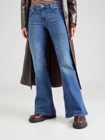 Monki Flared Jeans in Blue: front