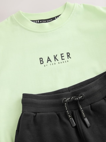 Baker by Ted Baker Set i grön