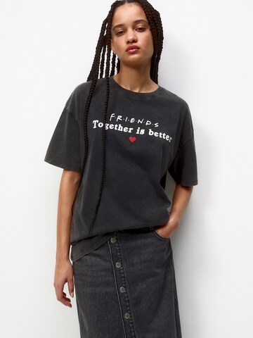 T-shirt Pull&Bear en noir : devant