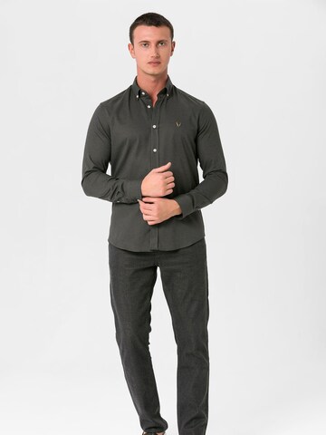 By Diess Collection Средняя посадка Рубашка в Серый