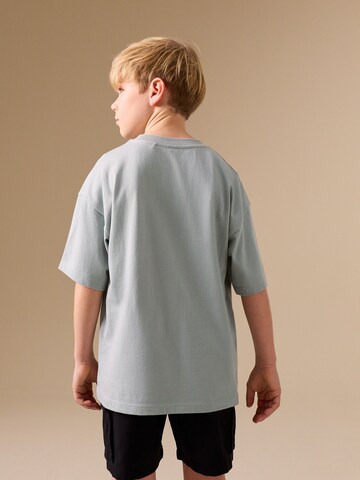 Next T-Shirt in Grau