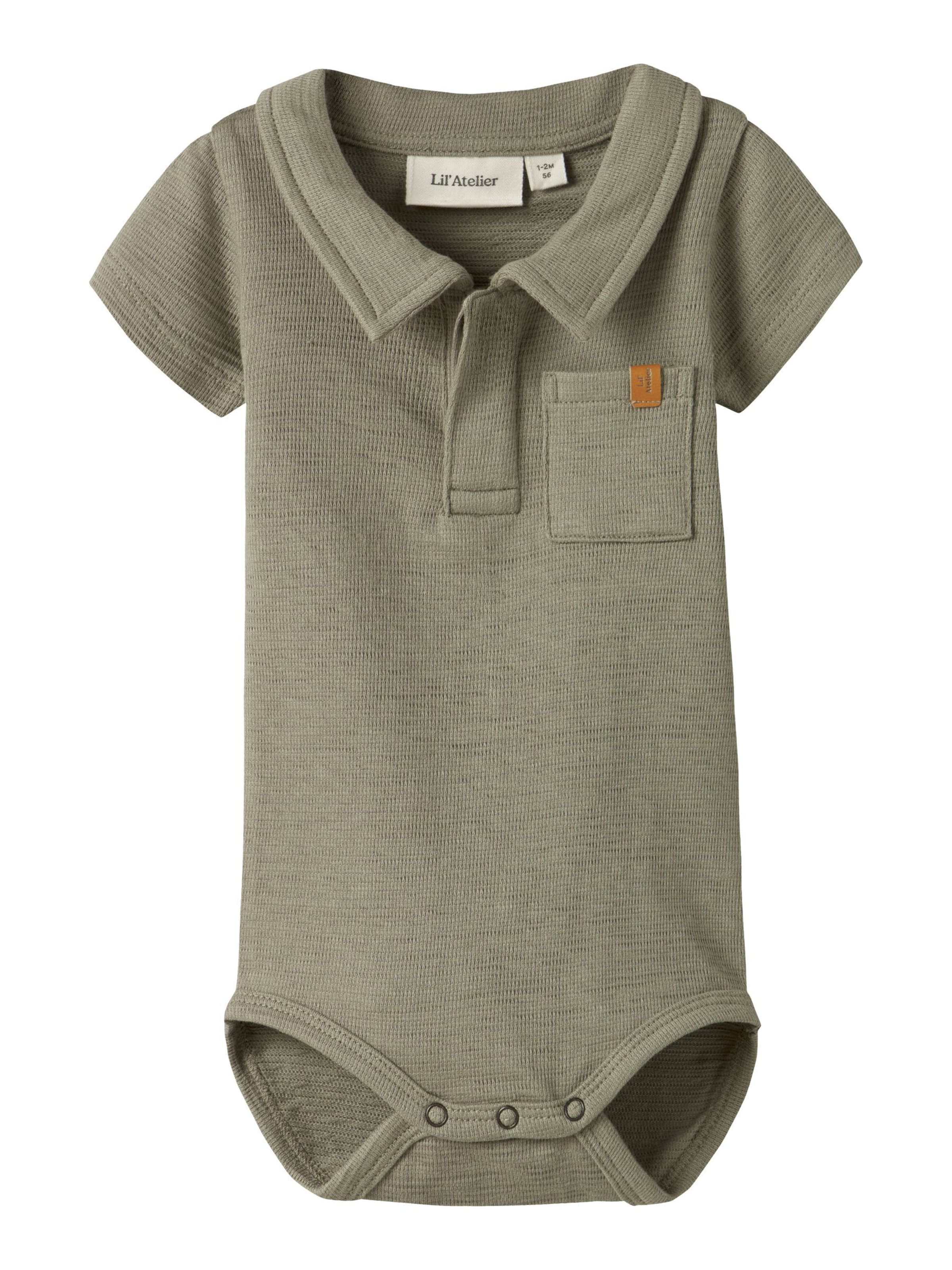 Lil'Atelier Strampler in Grün: Vorderseite