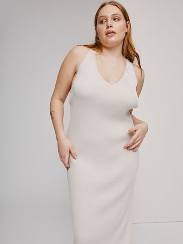 A LOT LESS Dress 'Kalyn' in White: front