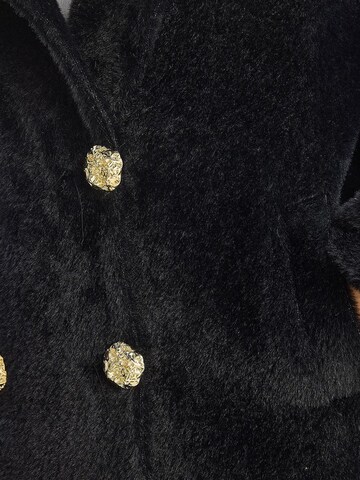 Bianco Lucci Between-Seasons Coat in Black
