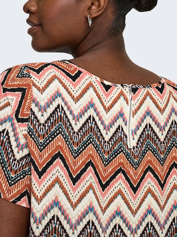 Robe 'CARLUX' ONLY Carmakoma en blanc