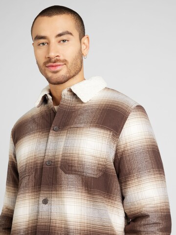 HOLLISTER Regular fit Between-Season Jacket in Brown