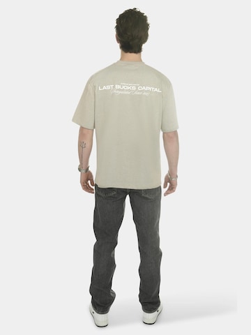 T-Shirt 'Last Bucks | Capital Tee' Last Bucks en gris