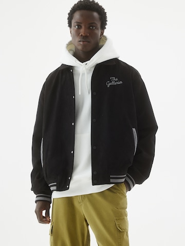 Pull&Bear Between-Season Jacket in Black: front