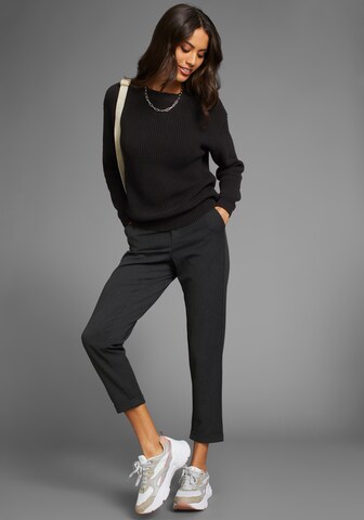 LAURA SCOTT Sweater in Black