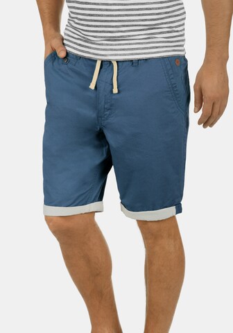 BLEND Regular Chinoshorts 'Kankuro' in Blau: predná strana