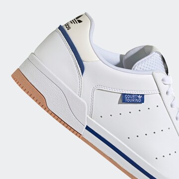 Sneaker bassa 'Court Tourino' di ADIDAS ORIGINALS in bianco