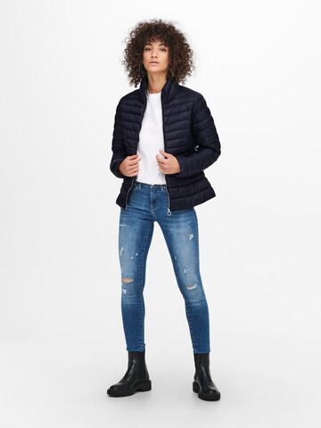 Veste mi-saison 'Madeline' ONLY en bleu