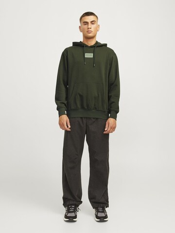 JACK & JONES Sweatshirt 'JJHAKKAI' i grøn