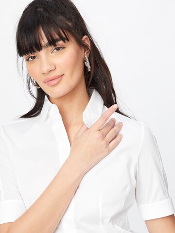 BOSS Black - Blusa 'Bashini2' em branco