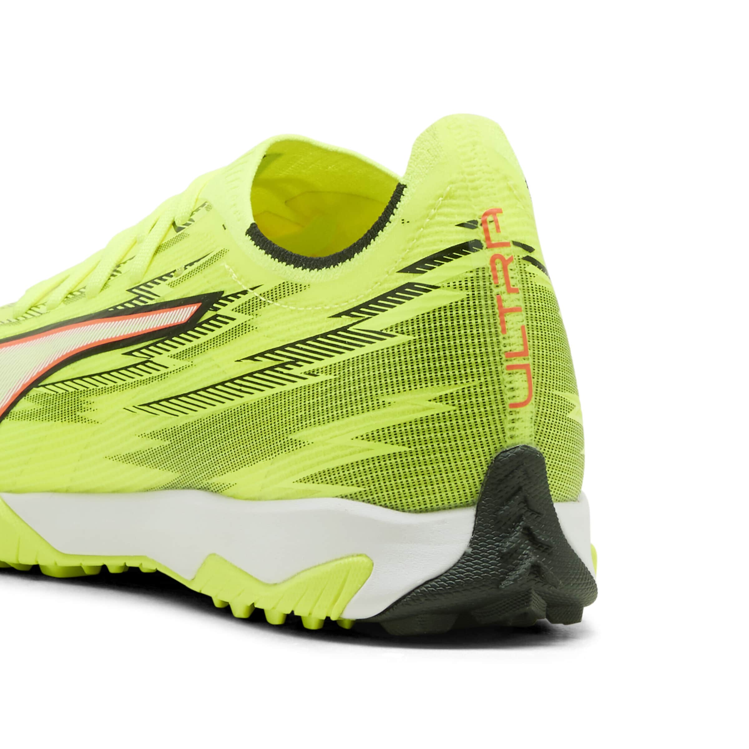 PUMA Soccer shoe 'Ultra 6' in Yellow