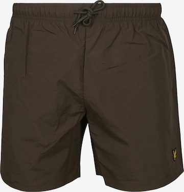 Lyle & Scott Board Shorts in Green: front