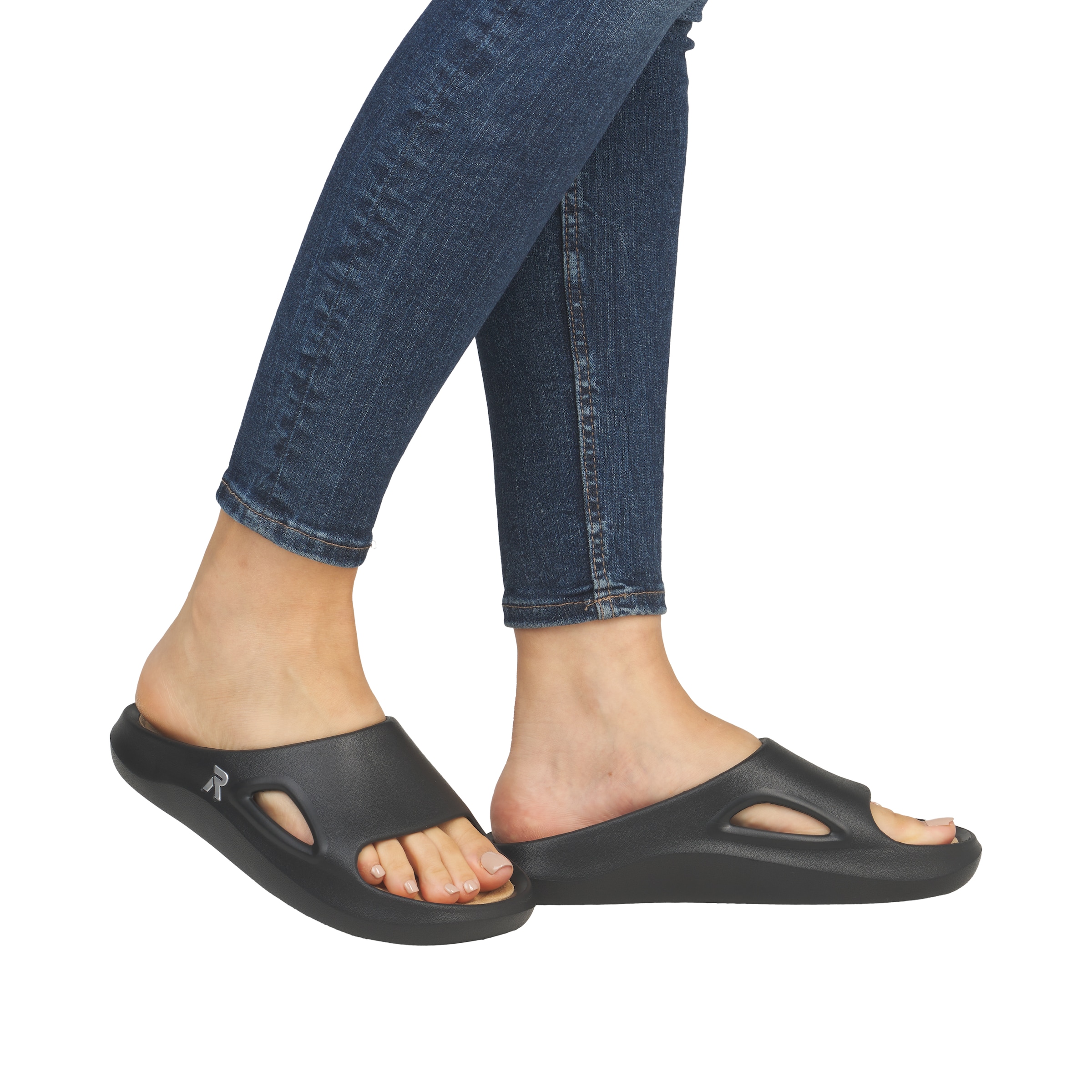 Mule Rieker Sport en noir : devant