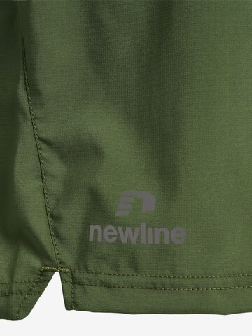 Newline Regular Sportshorts 'DETROIT' in Grün