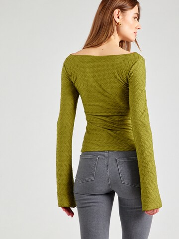 Maglietta di MYLAVIE by Sarah Harrison in verde