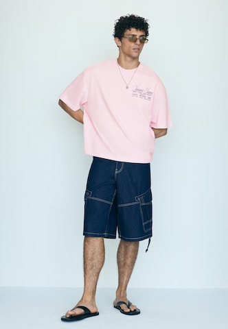 Tricou de la Bershka pe roz