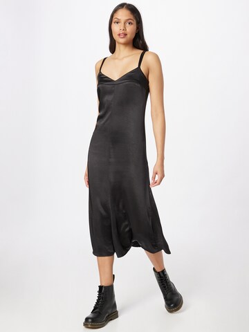 Robe Sisley en noir : devant