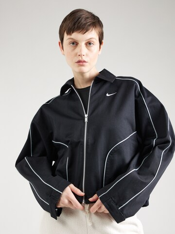 Nike Sportswear Демисезонная куртка в Черный: спереди