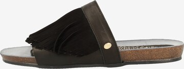 Fred de la BretoniÈre Mules in Black: front